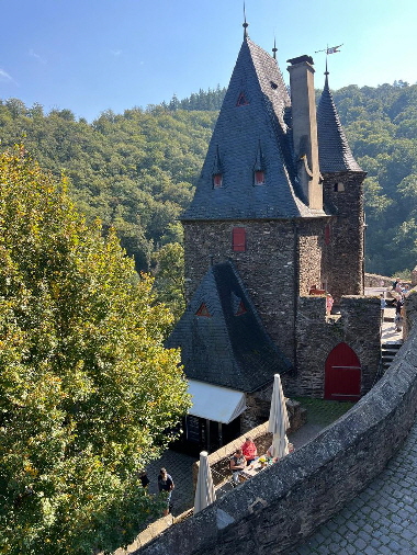 Eltz-20240921-WA0021